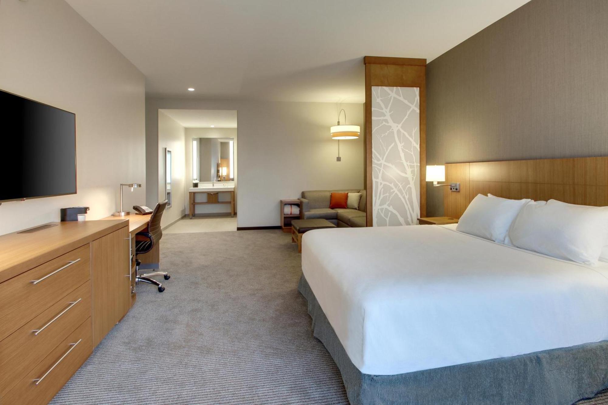 King Room with Sofa Bed,1758464887:JPEG